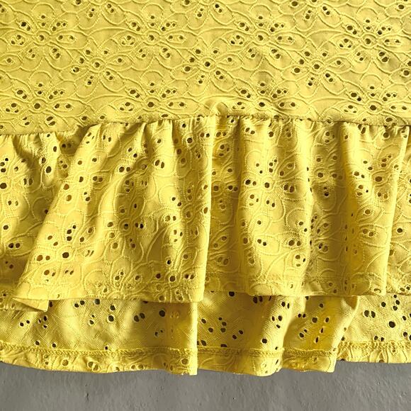 Nanette Lepore Yellow Floral Eyelet Peplum Blouse Size Medium - Picture 5 of 8